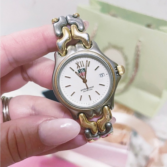 Authentic TAG Heuer Silver & Gold Swiss Made S05.013 S.S Womens Watch - Picture 9 of 13